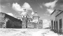 Posterior del Convento de La Cruz, cuartel general de Maximiliano en 1867